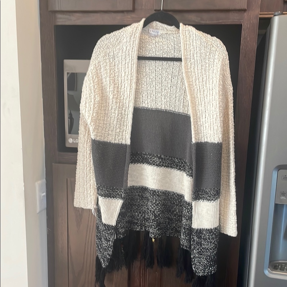 Venus Women's Cream and Gray Duster